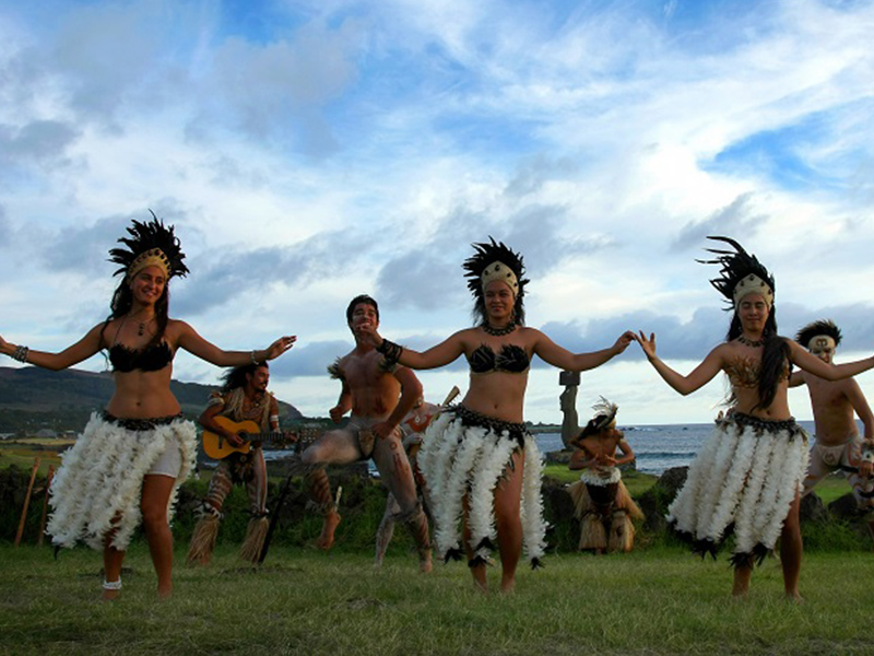 Isla de Pascua y Santiago de Chile